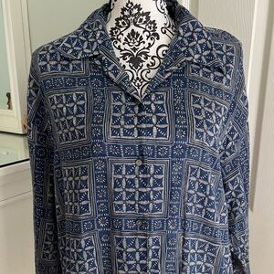 GAP LONG SLEEVE BLUE AND TAN BLOUSE